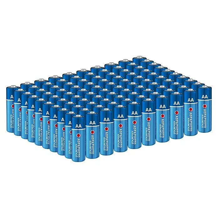 Agfaphoto Batterie - Mignon AA, Alkali-Mangan, 1,5 V, 100 Stk. - Eine große Ansammlung von blauen AgfaPhoto AA Alkaline Plus Batterien, die in einem dichten Raster angeordnet sind.