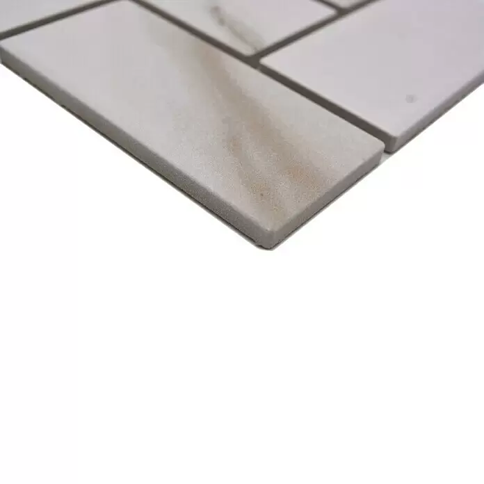 Mosaikfliese Fischgrät Calacatta CIM HB CT - 27,9 x 27,4 cm, Weiß, Matt - Detailaufnahme