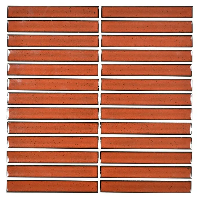 Mosaikfliese Stäbchen CG CS 56 - 29,6 x 29,9 cm, Rot, Glänzend - Nahaufnahme von rotbraunen, glänzenden Mosaikfliesen, die ein dekoratives und stilvolles Design für Innenräume bieten.