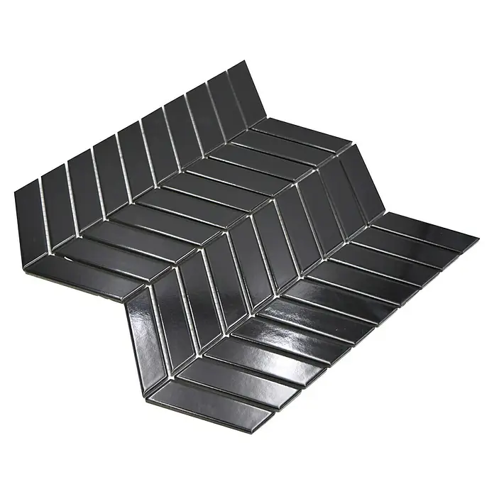 Mosaikfliese Chevron Uni CHEV 39 - 30,3 x 28,9 cm, Schwarz, Glänzend - Moderne, schwarze Ziegelmuster-Fliesen für stilvolle Wand- und Bodengestaltung. Perfekt für ein elegantes Interieur.