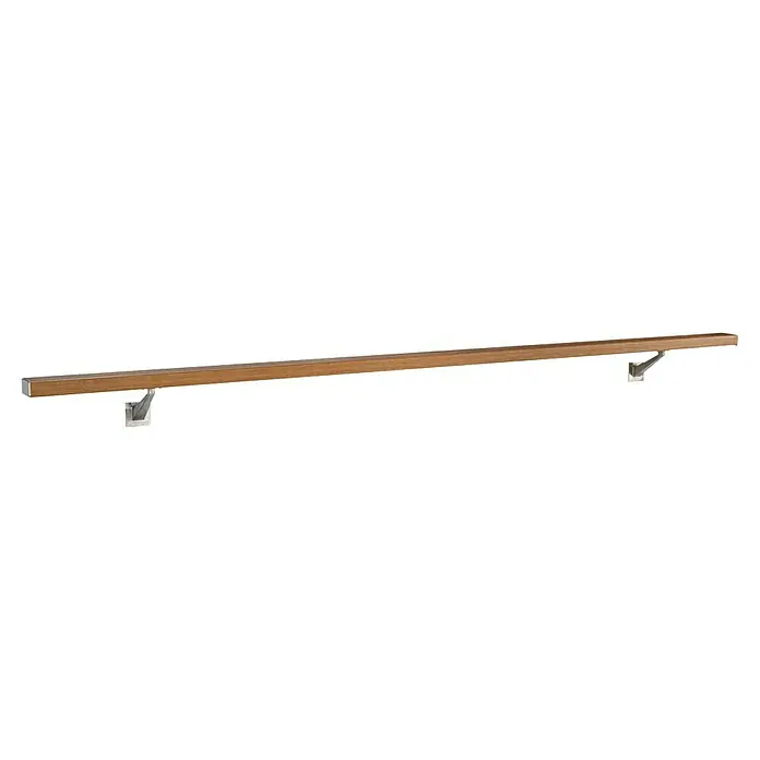 Treba Frewa Handlauf-Set HC3 - Eiche, Unbehandelt, Länge: 1.200 mm - Ein Detailaufnahme einer hölzernen Haltestange, montiert an einer Wand mit Metallbefestigungen, ideal für zusätzlichen Halt.