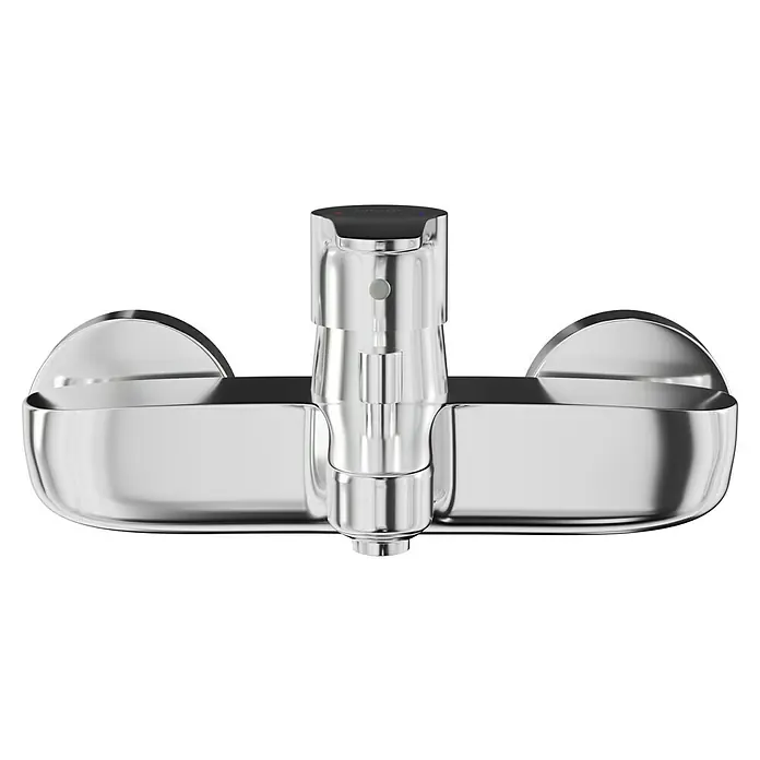 Grohe Eurostyle Cosmopolitan Badewannenarmatur - Ausladung Armatur: 173 mm, Chrom, Glänzend - Nahaufnahme einer glänzenden Chrom-Badarmatur mit modernem Design und klaren Linien auf schwarzem Hintergrund.