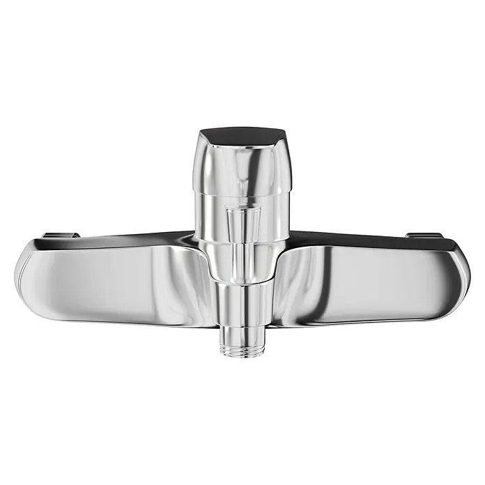 Grohe Euroeco Badewannenarmatur - Chrom, Glänzend - Eine Nahaufnahme eines glänzenden, verchromten Wasserhahns. Die Armatur ist modern gestaltet und hat einen soliden Sockel.