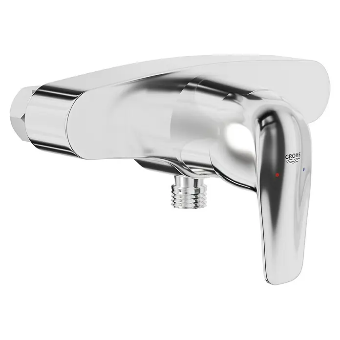 Grohe Euroeco Brausearmatur - Chrom, Glänzend - Nahaufnahme einer glänzenden Grohe Armatur, die Qualität und modernes Design für jedes Badezimmer verspricht.