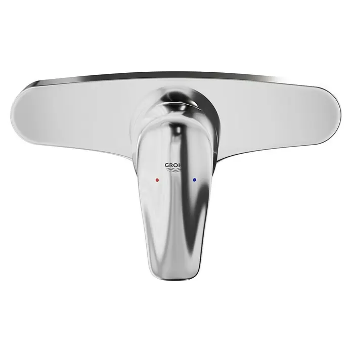 Grohe Euroeco Brausearmatur - Chrom, Glänzend - Nahaufnahme einer glänzenden Grohe Waschtischarmatur mit Hebel, gekennzeichnet durch rote und blaue Punkte zur Temperaturregelung.