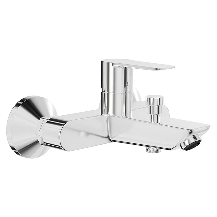 Hansgrohe MySport Badewannenarmatur - Ausladung Armatur: 205 mm, Chrom, Glänzend - Eine glänzende Chrom-Badarmatur mit einem modernen, flachen Griff und einer runden Rosette zur Wandmontage.