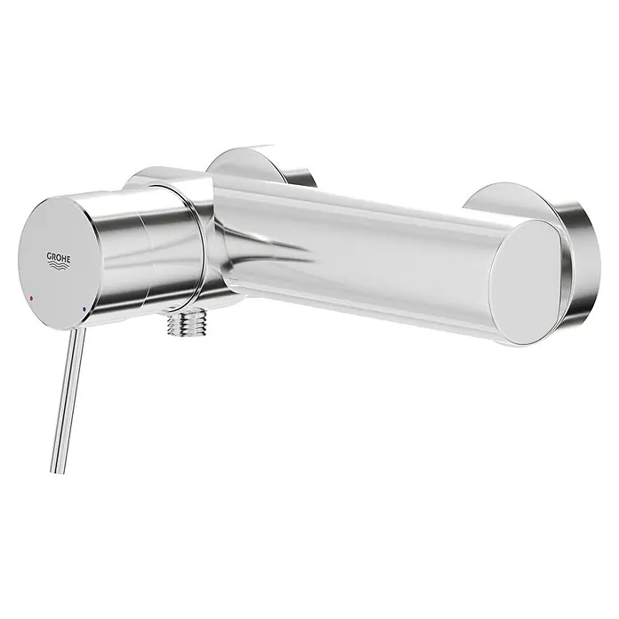 Grohe Concetto Brausearmatur - Chrom, Glänzend - Nahaufnahme eines glänzenden Grohe Wasserhahns mit minimalistischem Design, ideal für moderne Badezimmer.