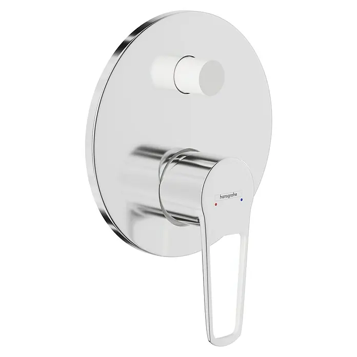 Hansgrohe Novus Loop UP-Badewannenarmatur - Chrom, Glänzend - Nahaufnahme eines glänzenden Hansgrohe Einhebelmischers für Badezimmer, der modernes Design und Funktionalität vereint.