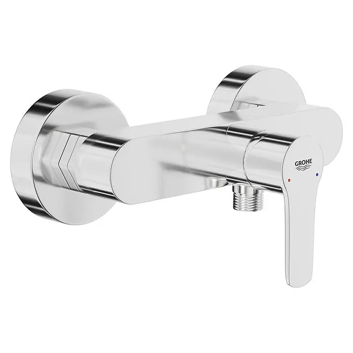 Grohe QuickFix Brausearmatur Start - Chrom, Glänzend, Messing - Nahaufnahme einer glänzenden, verchromten Grohe Armatur mit Hebel und Markenzeichen, die modernes Design und Qualität vereint.