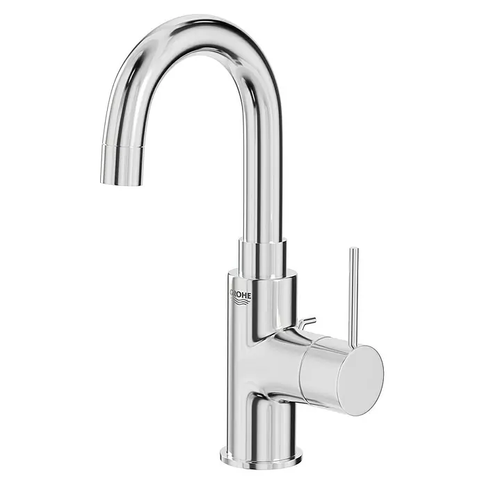 Grohe Concetto Waschtischarmatur L-Size - Chrom, Glänzend - Nahaufnahme einer glänzenden Grohe Armatur mit gebogenem Auslauf und modernem Design, ideal für Bad oder Küche.