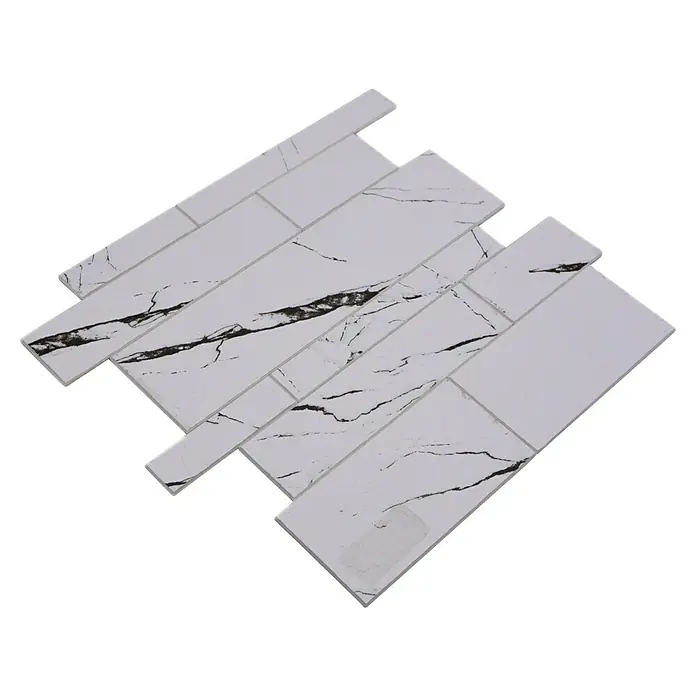 Selbstklebemosaik Rechteck SAM 4XSP 02 - 29,8 x 29,6 cm, Weiß, Matt - Nahaufnahme eines Mosaikfliesenmusters mit Marmoroptik in Weiß und Grau, ideal für stilvolle Wandverkleidungen und moderne Innenräume.