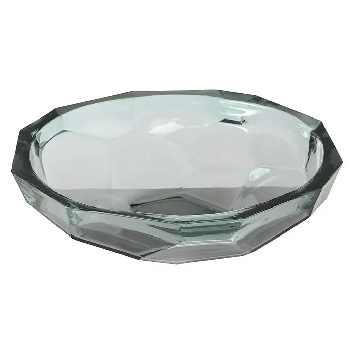 Schale Oskari - Ø x H: 34 x 9 cm, Grau - Nahaufnahme einer transparenten, facettierten Glasschale mit klaren Linien und modernem Design. Perfekt als dekoratives Element oder zur Aufbewahrung.
