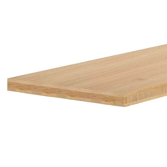 Exclusivholz Leimholzplatte - Bambus, Qualitätsstufe Leimholzplatte: A/B, 800 x 200 x 18 mm - Nahaufnahme einer hellen Bambusplatte, die die natürliche Maserung und die glatte Oberfläche des Materials hervorhebt.