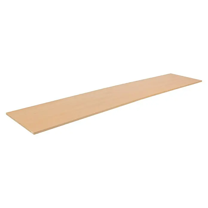 Möbelbauplatte - Buche Hell, 260 x 50 x 1,9 cm - Ein unbehandeltes Holzregal, ideal zum individuellen Gestalten und Anpassen an verschiedene Wohnstile, liegt auf einer schwarzen Oberfläche.