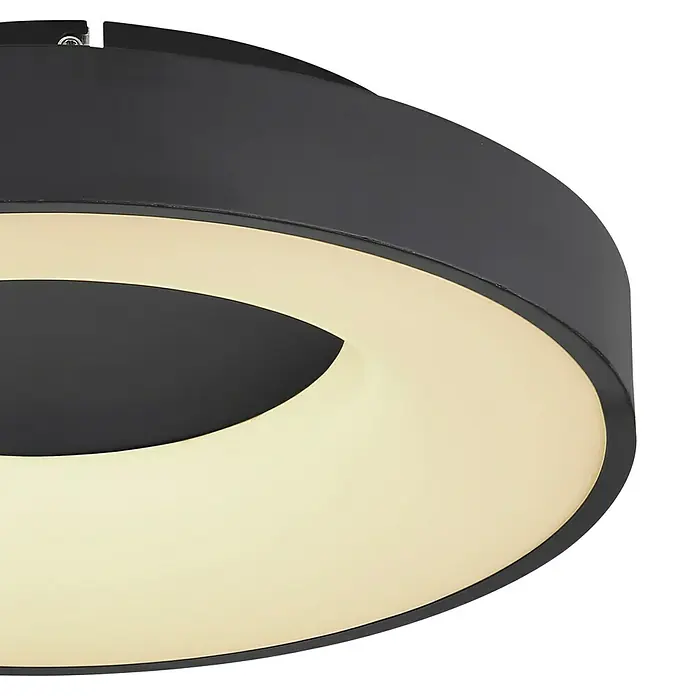 Globo Plafón LED redondo Jolly - 30 W, Negro, Blanco frío - Primer plano de una lámpara de techo redonda y moderna con marco negro y luz blanca cálida. Diseño elegante para interiores con estilo.