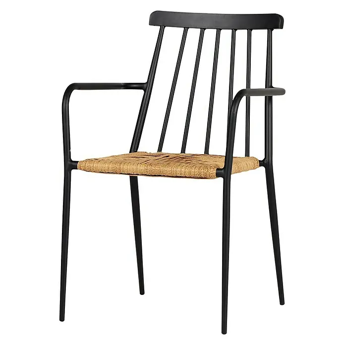 Sunfun Gartenmöbel-Set Laura/Eva - 6 -tlg., Akazie/Aluminium/Rattan, Braun/Schwarz - Dieser Stuhl hat ein schwarzes Metallgestell, eine gewebte Sitzfläche und Armlehnen. Das Design ist modern und minimalistisch.