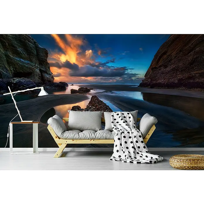 Papermoon Premium collection Fototapete Wiederkehrende Flut - B x H: 300 x 223 cm, Vlies - Wandbild mit natürlicher Küstenlandschaft im Interieur, das Wohnlichkeit und Fernweh zugleich vermittelt. Einladende Deko-Elemente ergänzen das Gesamtbild.