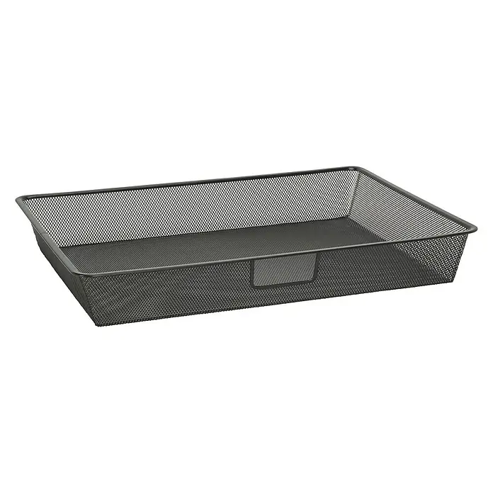Elfa Classic by Elfa Gitterkorb für Auszug - L x B x H: 40 x 60 x 8 cm, Graphite - Ein grauer, rechteckiger Drahtkorb, ideal für die Aufbewahrung von Dokumenten und Büromaterialien auf dem Schreibtisch.