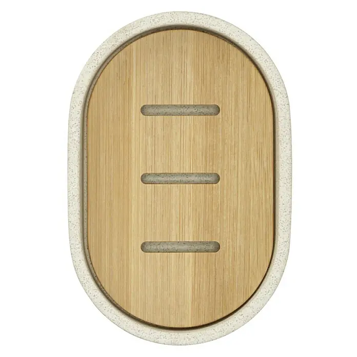 Camargue Seifenschale Vero - Bambus, Sand - Ovale Seifenablage aus Holz mit drei Schlitzen und einem Rahmen aus Terrazzo für eine stilvolle Badezimmeraufbewahrung.