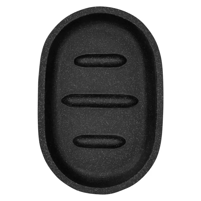 Camargue Seifenschale Stone - Polyresin, Anthrazit, Länge: 13,1 cm - Nahaufnahme einer schwarzen Seifenablage mit drei erhabenen horizontalen Streifen zur besseren Drainage. Praktisch und stilvoll.