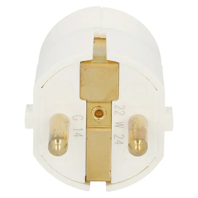 Legrand Schutzkontaktstecker - Weiß, Kunststoff - Nahaufnahme eines weißen Steckers mit goldenen Stiften und den Aufschriften "G 14" und "22 W 24", ein wichtiges Zubehör für Elektrogeräte.