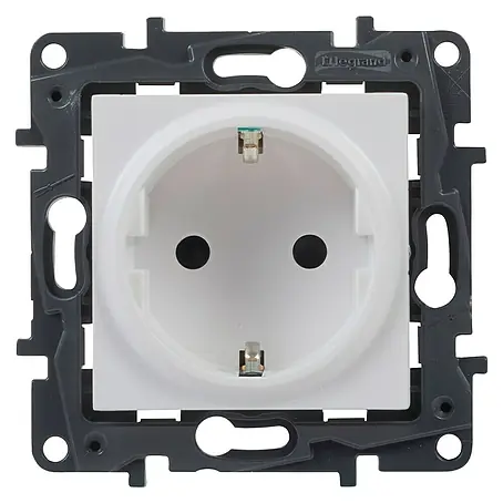 Legrand Niloé Step Enchufe
