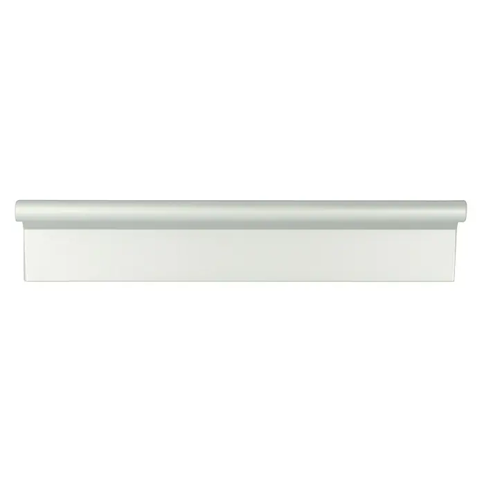 MöbelgriffTyp Möbelgriff: Stange, L x B x H: 108 x 32 x 33 mm, Aluminium, Sonstige, Lochabstand: 96 mm - Nahaufnahme einer weißen Jalousie, die heruntergelassen ist, um das Licht zu blockieren und Privatsphäre zu gewährleisten.