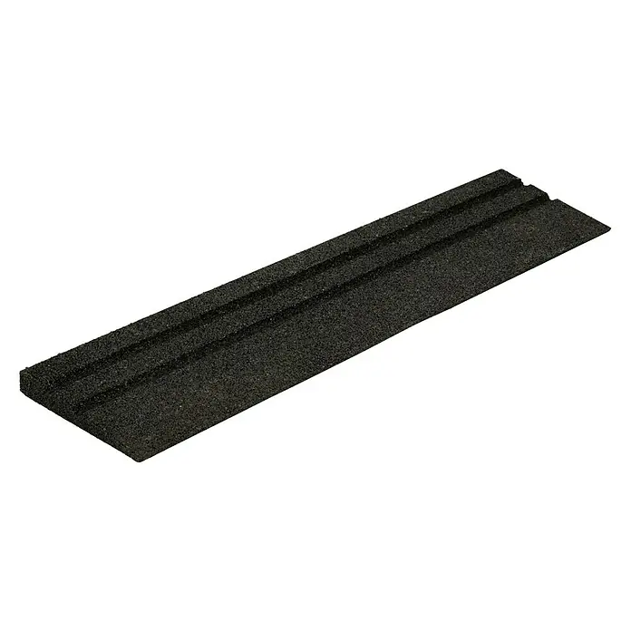 Gum-tech Auffahrrampe - Schwarz, 100 x 25 x 4,5 cm - Schwarze, profilierte Gummistufenmatte mit erhöhten Streifen für Rutschfestigkeit und Sicherheit. Ideal für Treppen und Eingänge.
