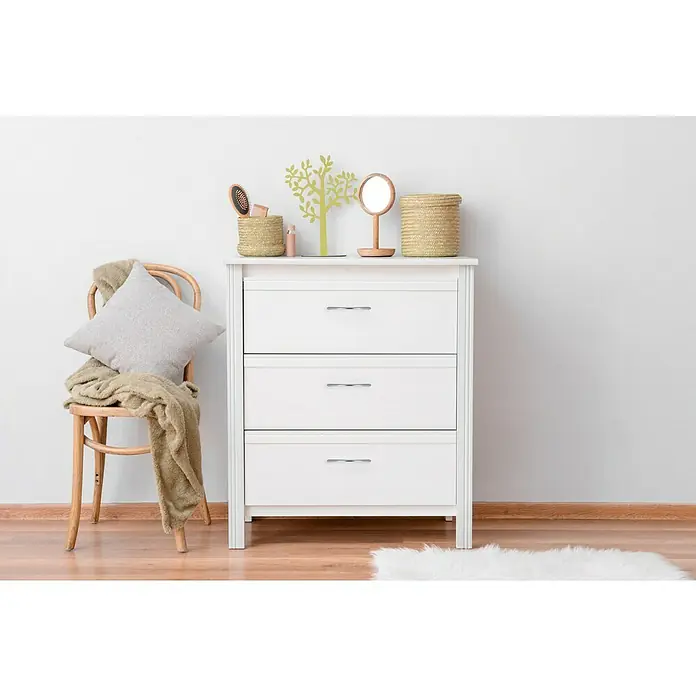 Häfele Tirador para muebles - Tipo de tirador del mueble: Estribo, Acero, Cromado, Ø x L: 10 x 111 mm - Aparador blanco moderno con tres cajones, tiradores elegantes y diseño minimalista, perfecto para hogares contemporáneos.