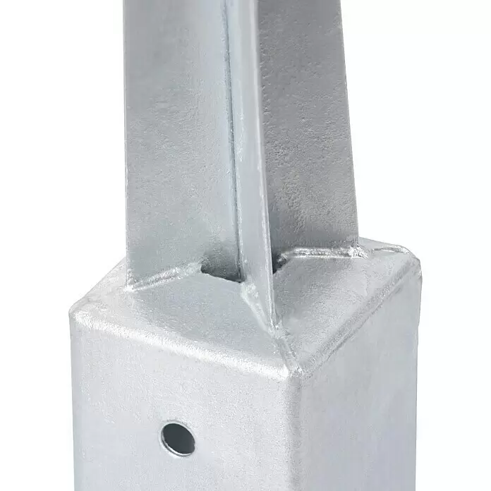 Einschlagbodenhülse - 71 x 71 x 750 mm - Detailaufnahme