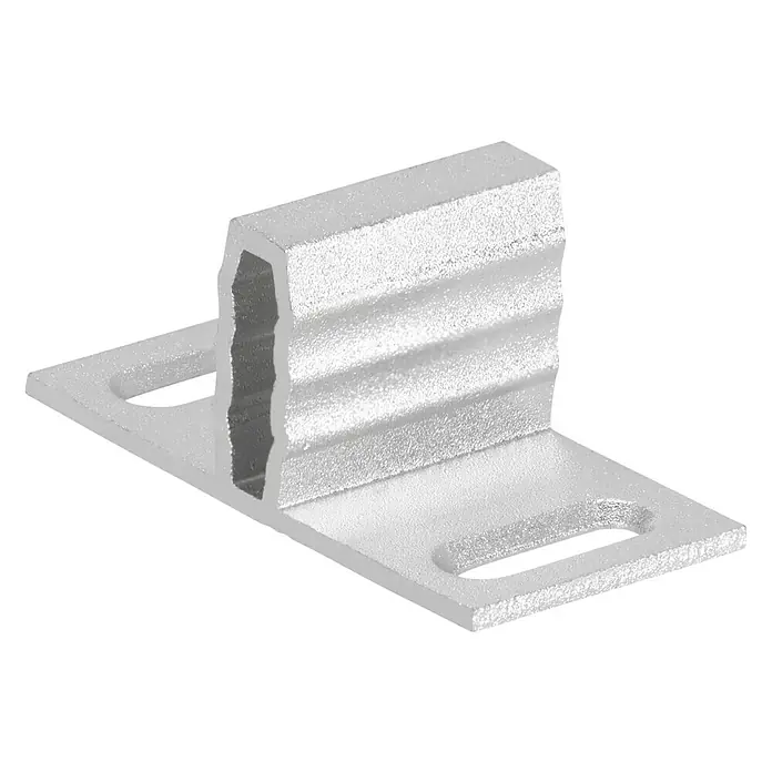 Zaunhalterung - 8 Stk., Aluminium - Ein silberner Winkelverbinder mit zwei Löchern in der Basis und einer geriffelten vertikalen Verstärkung für Stabilität.