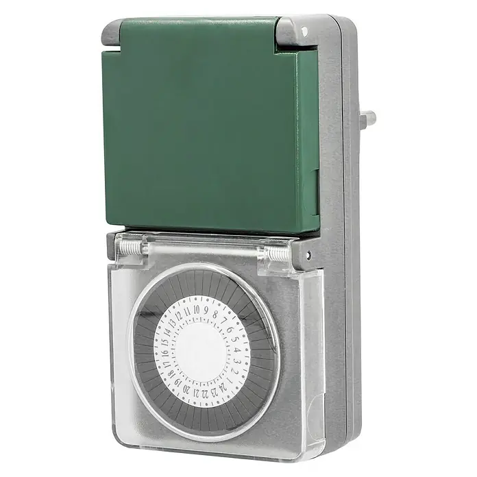 Temporizador para exterior - Mecánico, Gris / Verde, 3.500 W - Un temporizador para exteriores con una cubierta protectora resistente a la intemperie y una esfera clara y fácil de leer.