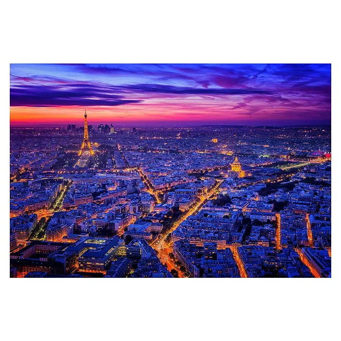 Papermoon Premium collection Fototapete Paris I - B x H: 250 x 186 cm, Vlies - Atemberaubende Luftaufnahme von Paris bei Nacht, mit dem beleuchteten Eiffelturm und dem farbenprächtigen Himmel.
