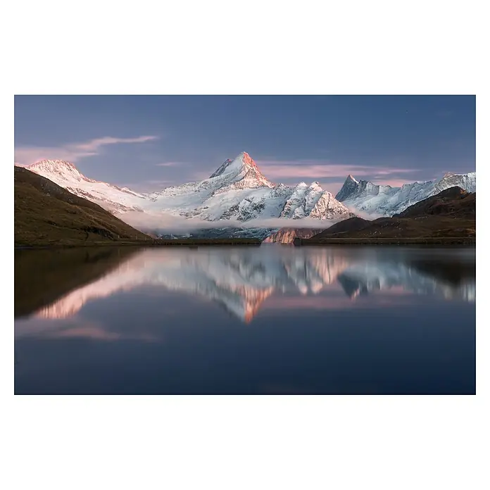 Papermoon Premium collection Fototapete See Bahalpsee - B x H: 200 x 149 cm, Vlies - Spiegelbild des majestätischen Matterhorns im ruhigen See. Die schneebedeckten Gipfel und der klare Himmel sorgen für ein beeindruckendes Naturschauspiel.