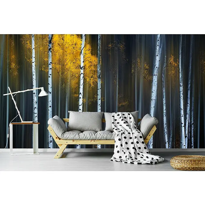 Papermoon Premium collection Fototapete Fallvorhang - B x H: 200 x 149 cm, Vlies - Wohnzimmer-Szene mit einem trendigen Holzbettsofa, ergänzt durch eine stylische Lampe und einen dekorativen Hocker im Bohemian-Stil.
