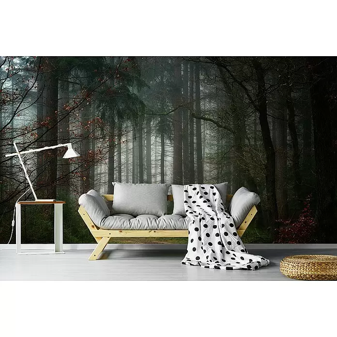 Papermoon Premium collection Fototapete Reveries - B x H: 300 x 223 cm, Vlies - Helles Holzsofa mit grauen Kissen und weißer Tupfendecke, platziert in einem Raum mit Waldmotiv-Hintergrund.