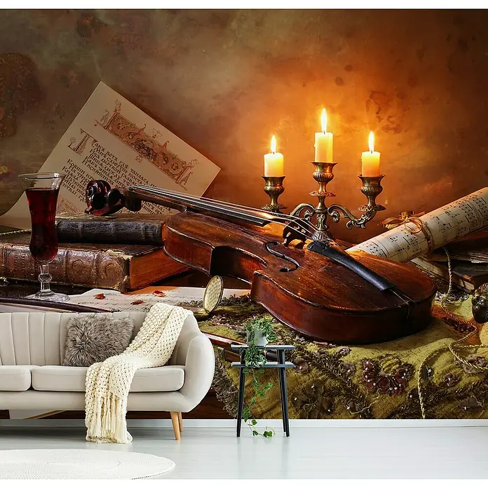Papermoon Premium collection Fototapete Stillleben Violine Kerzen - B x H: 250 x 186 cm, Vlies - Stillleben-Wandbild mit Violine, Noten und Kerzen, ideal für Musikliebhaber, die eine klassische, elegante Note suchen.