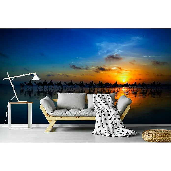 Papermoon Premium collection Fototapete Sunset Camel Ride - B x H: 350 x 260 cm, Vlies - Wandgemälde mit Kamelen bei Sonnenuntergang: Verschönern Sie Ihr Zuhause mit dieser beeindruckenden Fototapete. Die perfekte Dekoration.