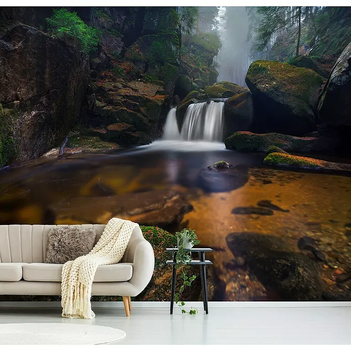 Papermoon Premium collection Fototapete River Tales - B x H: 300 x 223 cm, Vlies - Wandbild mit Wasserfall-Motiv. Bringen Sie die Schönheit der Natur in Ihr Zuhause mit diesem atemberaubenden Wandbild.