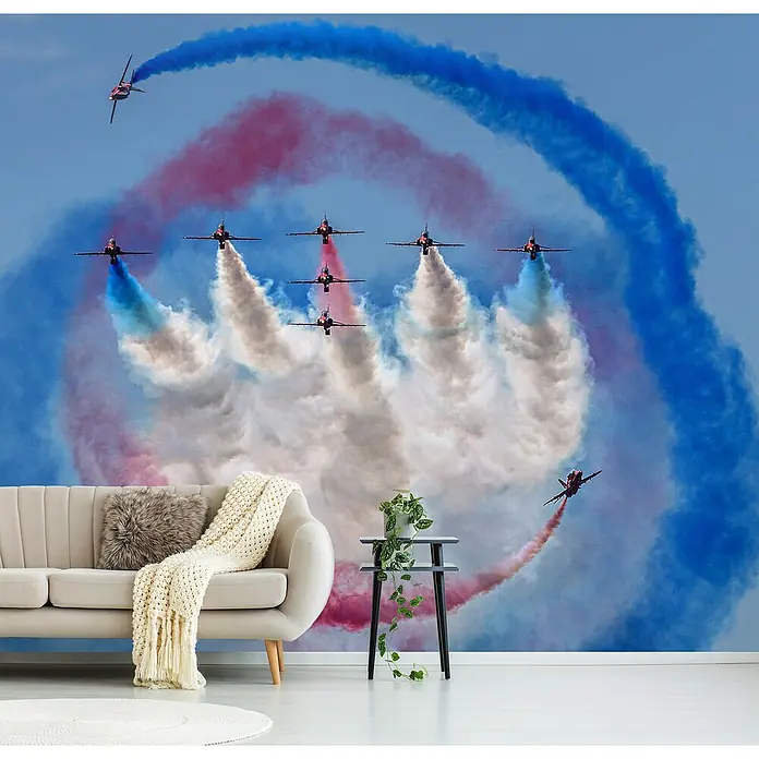Papermoon Premium collection Fototapete Perfekte Show - B x H: 250 x 186 cm, Vlies - Detailaufnahme einer Tapete mit Luftfahrtmotiven, die in einem modernen Wohnzimmer eine dynamische und farbenfrohe Atmosphäre schafft.