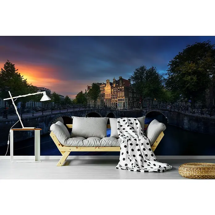 Papermoon Premium collection Fototapete Amsterdam Sunset - B x H: 500 x 280 cm, Vlies - Wandbild mit einer Brücke in Amsterdam bei Sonnenuntergang, eine stilvolle Ergänzung für Ihr Zuhause mit lebendigen Farben und urbanem Flair.