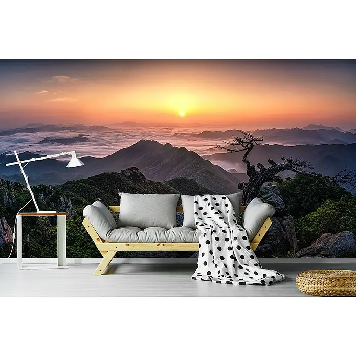 Papermoon Premium collection Fototapete Sonnenaufgang Spitze - B x H: 450 x 280 cm, Vlies - Tapete mit Bergmotiv bei Sonnenaufgang, passend zu Couch, Tischlampe und rundem Hocker, schafft eine entspannte Atmosphäre.