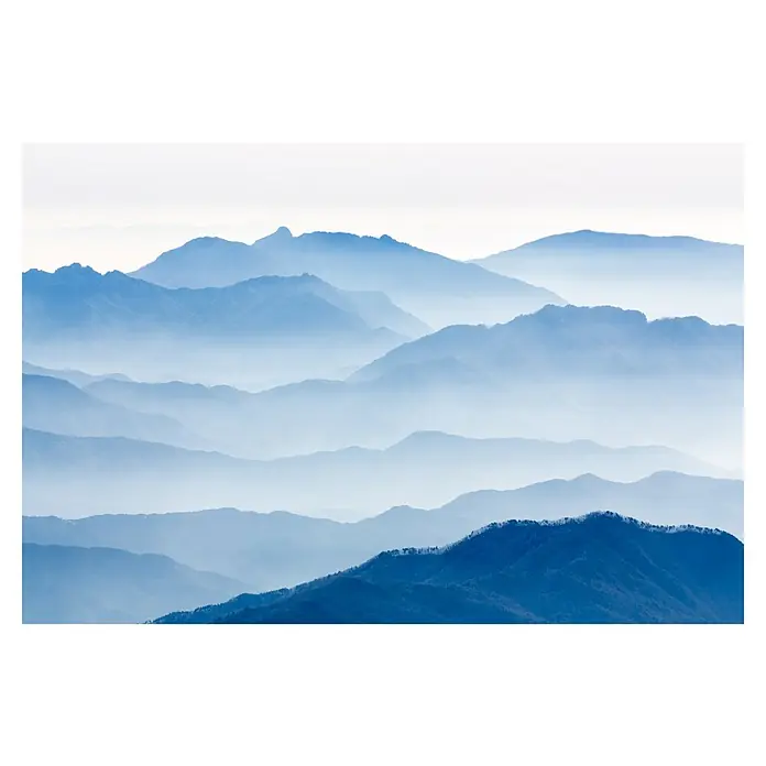 Papermoon Premium collection Fototapete Blaue Berge - B x H: 250 x 186 cm, Vlies - Blau getönte Berge, die sich in einem sanften Nebel verlieren, schaffen eine ruhige und friedliche Atmosphäre.