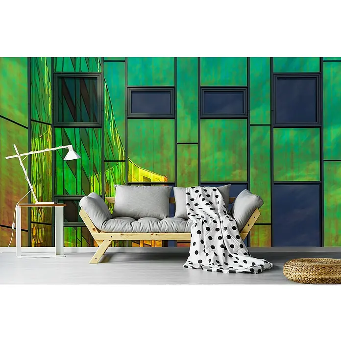 Papermoon Premium collection Fototapete Der Nachbar - B x H: 250 x 186 cm, Vlies - Die graue Couch mit dem Bezug mit schwarzen Punkten und Kissen vor dem Gebäude ist perfekt für eine entspannende Atmosphäre.
