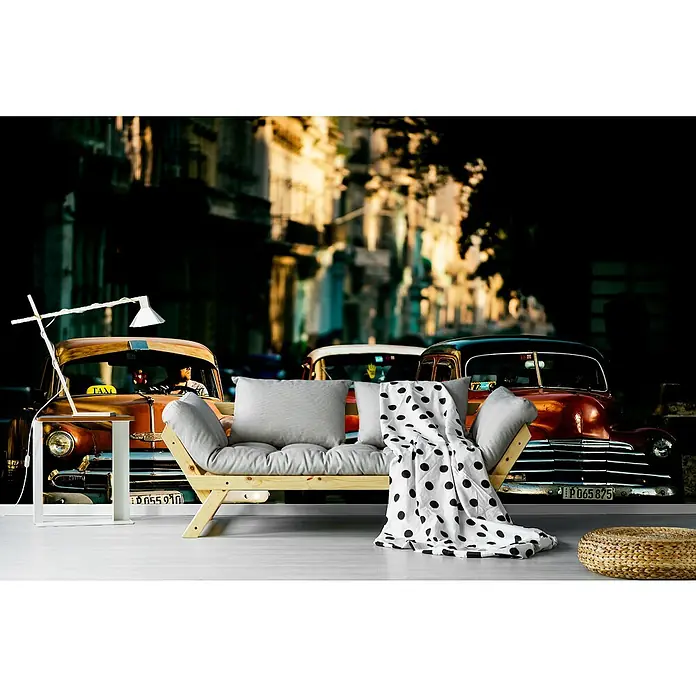 Papermoon Premium collection Fototapete Oldtimer - B x H: 200 x 149 cm, Vlies - Elegantes Wandbild mit Oldtimern in Havanna, das einen Hauch von Vintage-Flair und urbaner Atmosphäre in jeden Raum bringt.