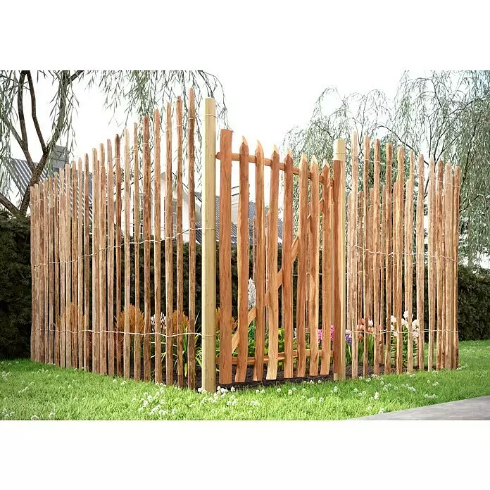 T & J Pfosten - 8 x 8 x 175 cm, Passend für: Jäger- und Staketenzaun, Braun - Rustikaler Gartenzaun aus Holz mit Tor, um ein bepflanztes Beet. Aus hellem Naturholz gefertigt.