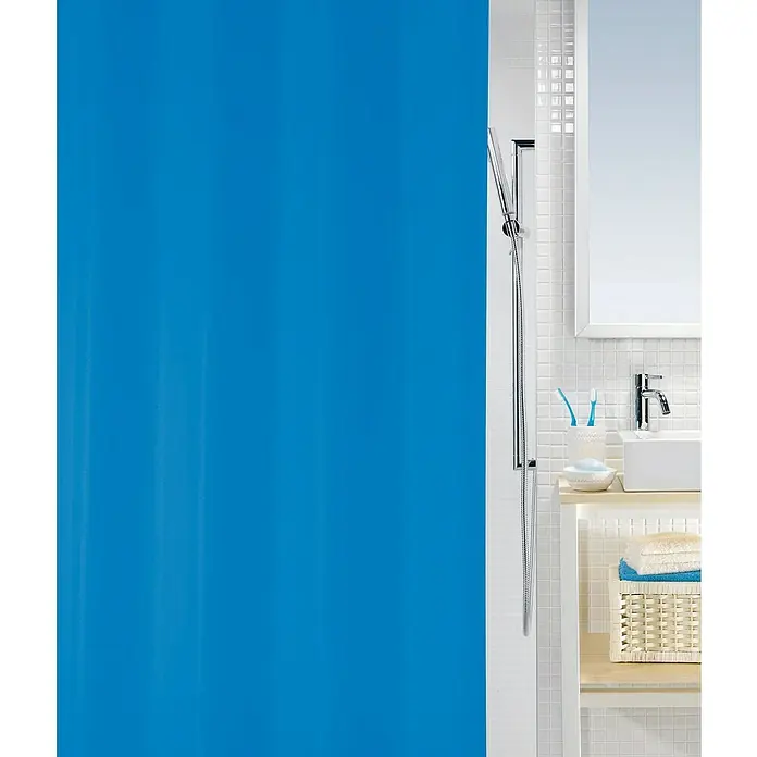 Spirella Cortina de baño Bio - An x Al: 180 x 200 cm, Plástico, Azul eléctrico - Un baño con una cortina de ducha azul, un lavabo y un espejo. La cortina de ducha es el centro de atención de la imagen.