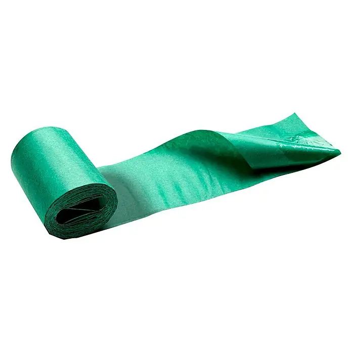 Neudorff Oruga y anillo de cola de hormiga - 5 m - Un rollo de papel crepé de floristería de color verde intenso, parcialmente desenrollado, perfecto para proyectos creativos y decoraciones.