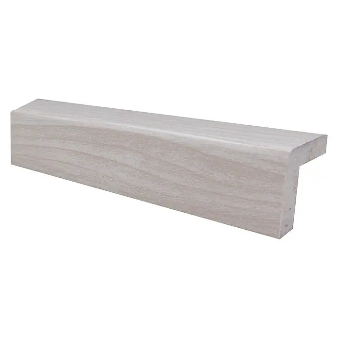 Bariperfil Perfil de acabado y remate Blanco Ceniza - 2,44 m x 2,5 cm x 3 cm, MDF - Primer plano de un perfil de madera con sección transversal en forma de T, ideal para aplicaciones de construcción decorativa.