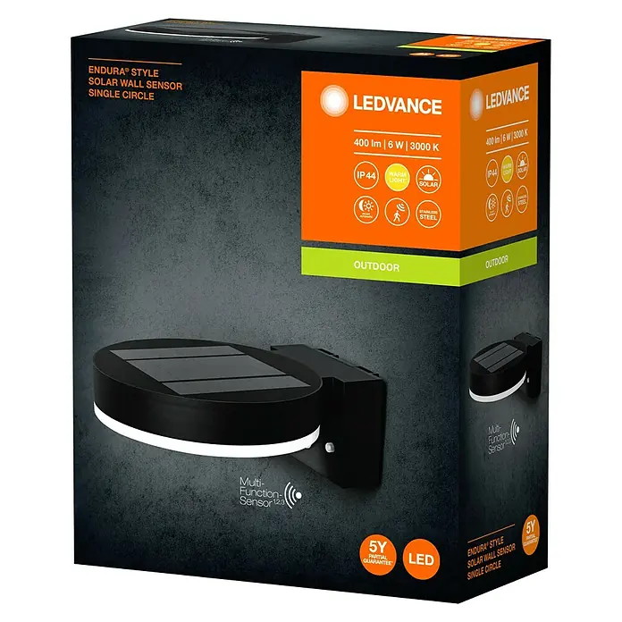 Ledvance Endura Sol Cirkle LED-Sensor-Außenwandleuchte - 6 W, L x B x H: 20 x 16 x 7 cm, Schwarz, Warmweiß - Produktverpackung einer LEDVANCE Endura Style Solar Wandleuchte Single Circle mit Sensor.